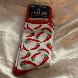🌶NWT Fun Chili Pepper Unisex Socks Closet Must Have & Make Perfect Gift 🌶